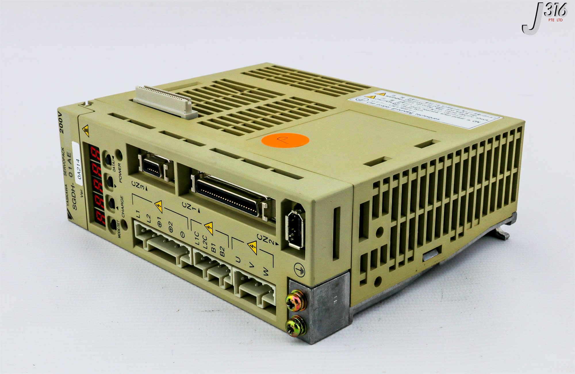 29806 YASKAWA SERVO DRIVE, SERVOPACK SGDH-01AE – J316Gallery